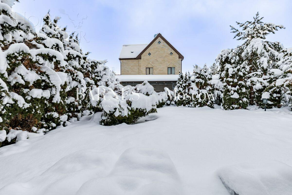 2-этажный коттедж 460 м² с отделкой