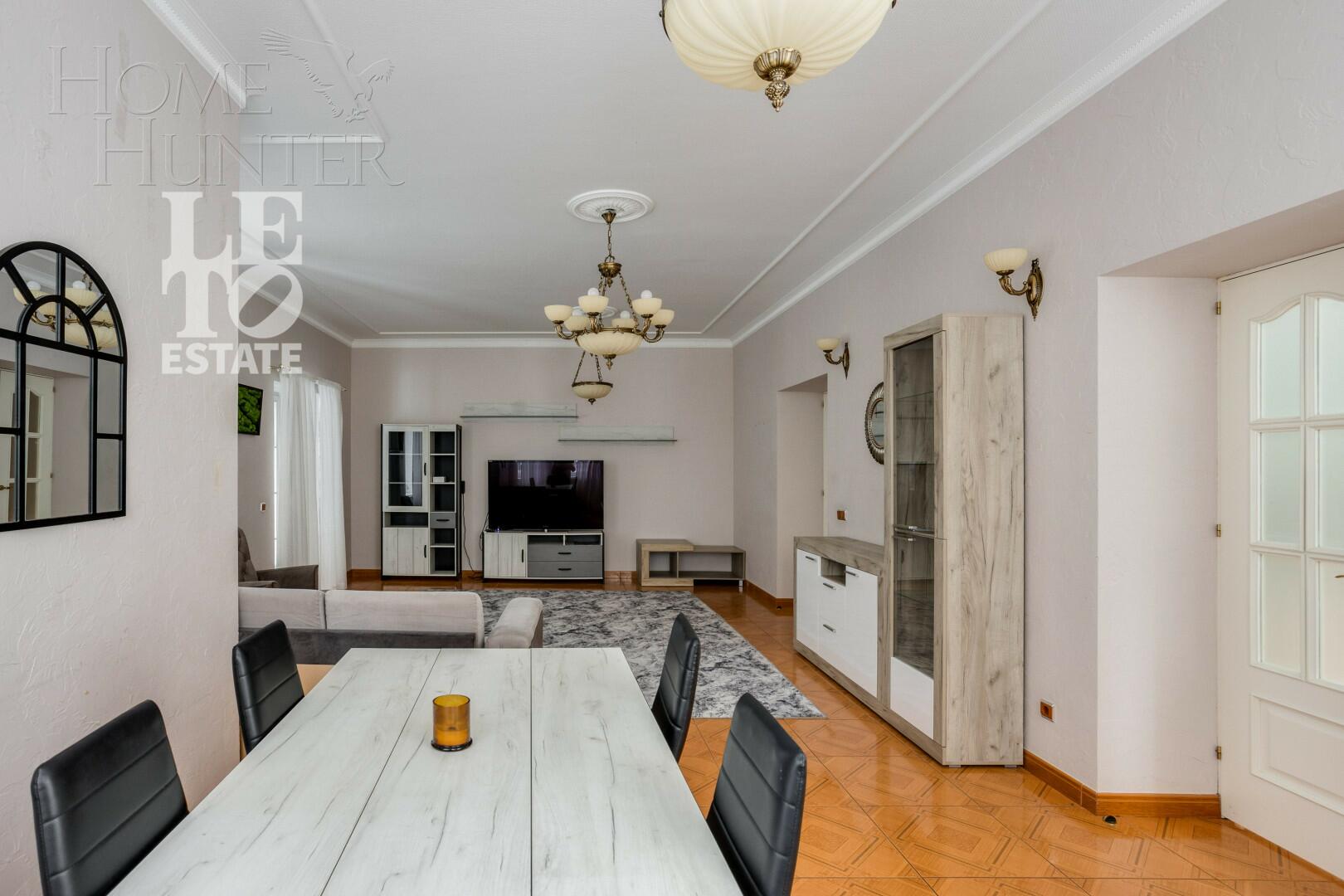 2-этажный коттедж 450 м² с отделкой