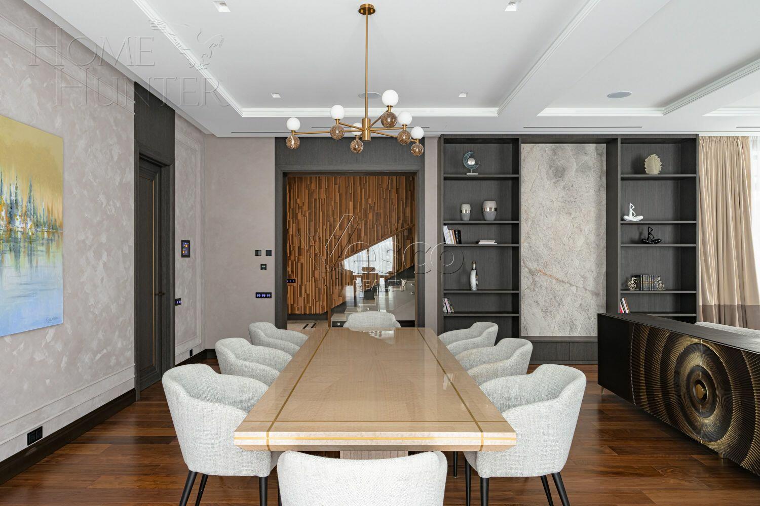 2-этажный коттедж 1 000 м² с отделкой