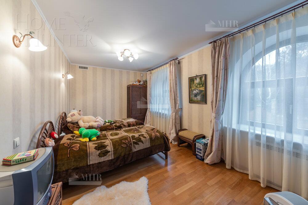 2-этажный коттедж 500 м² с отделкой