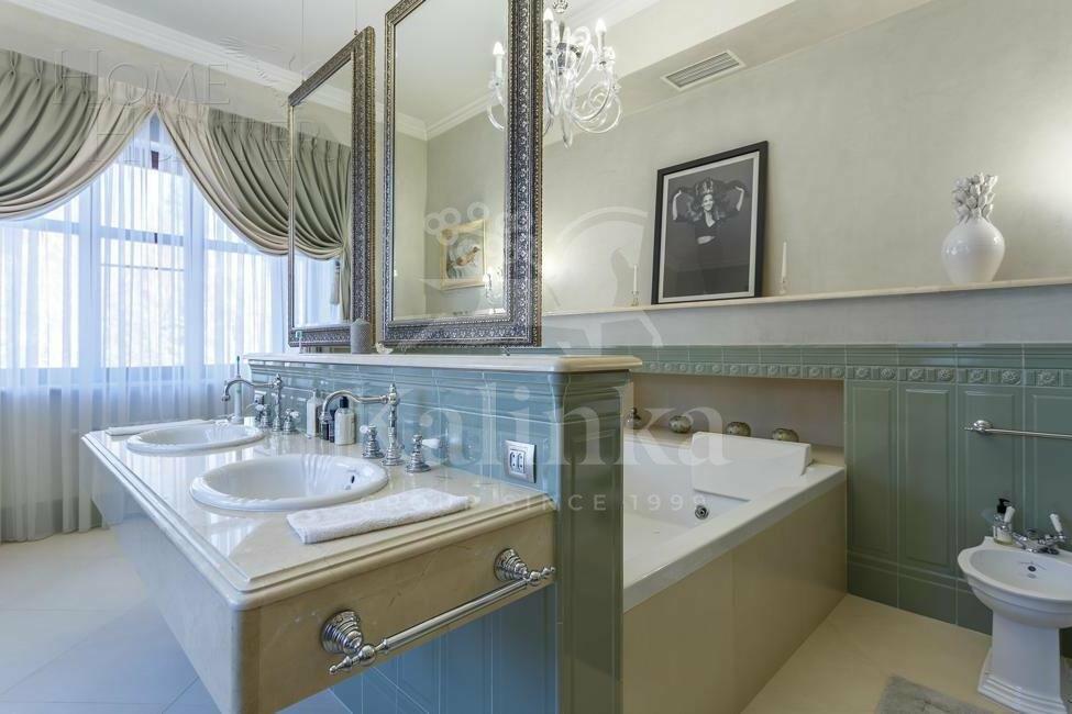 3-этажный коттедж 700 м² с отделкой