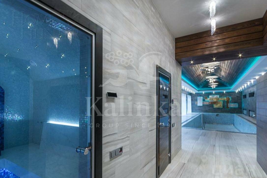 2-этажный коттедж 1 900 м² без отделки