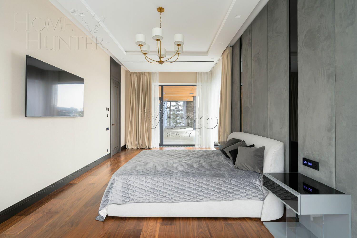 2-этажный коттедж 1 000 м² с отделкой