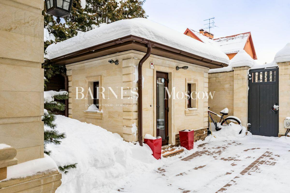 2-этажный коттедж 460 м² с отделкой