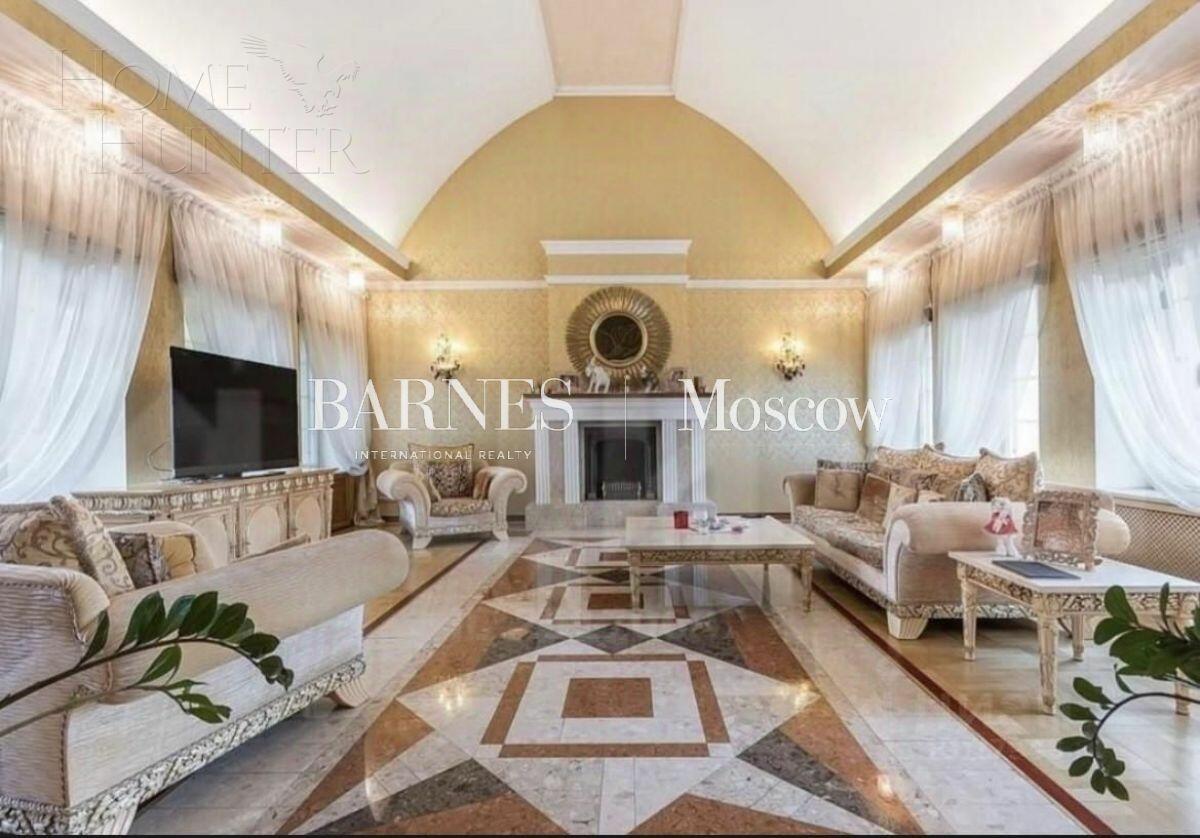 3-этажный коттедж 850 м² с отделкой