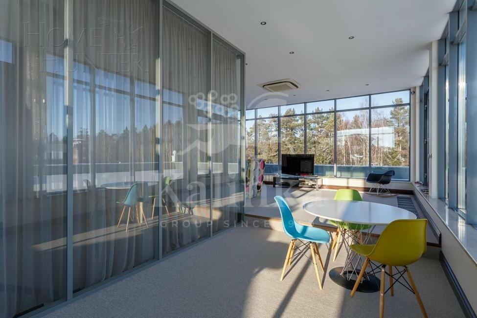 3-этажный коттедж 700 м² с отделкой