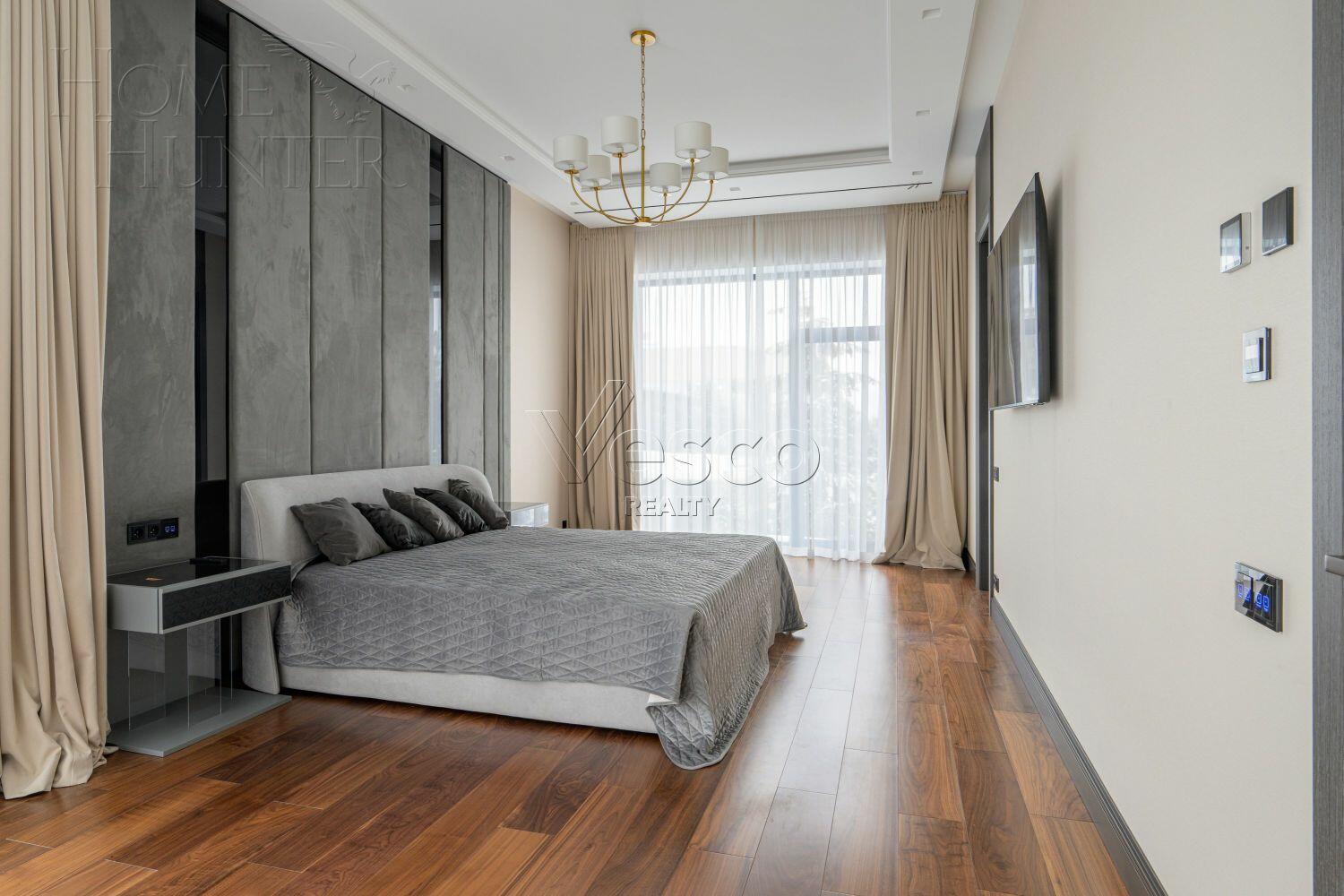 2-этажный коттедж 1 000 м² с отделкой