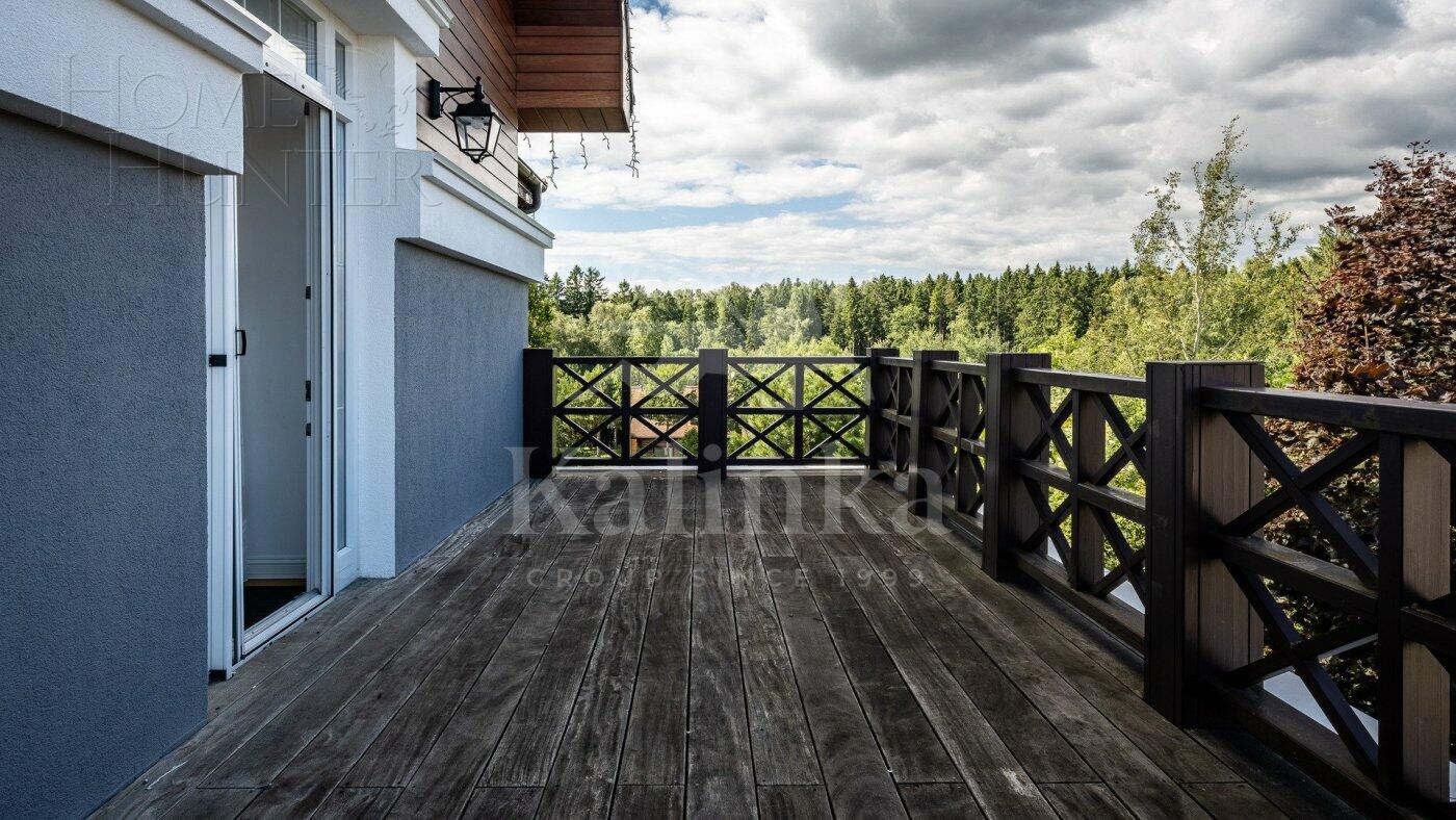 3-этажный коттедж 983.8 м² с отделкой