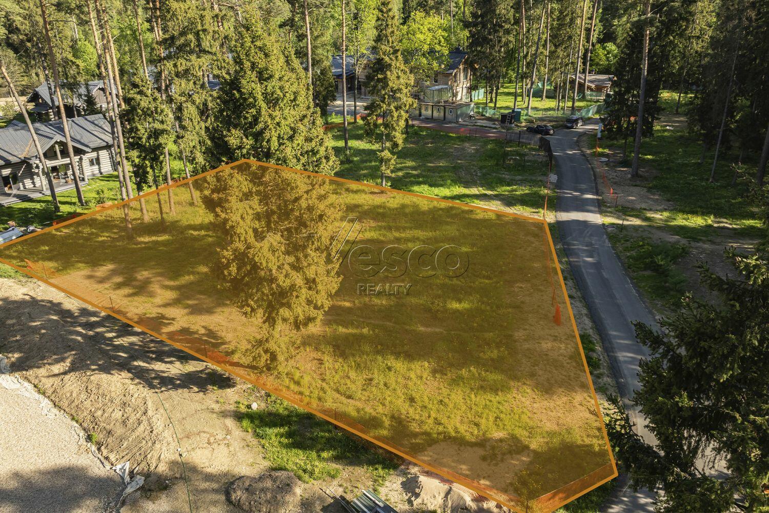 Участок 15.5 сот. в охраняемом поселке