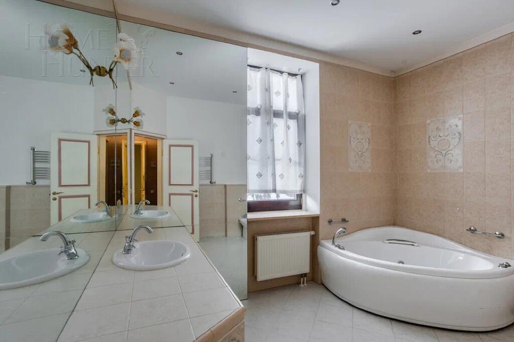 2-этажный коттедж 615 м² с отделкой