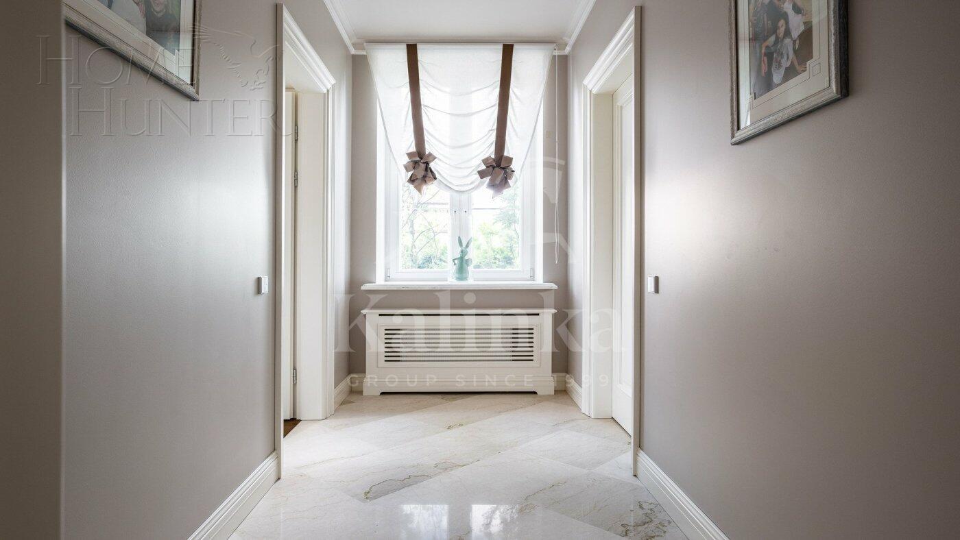 3-этажный коттедж 983.8 м² с отделкой