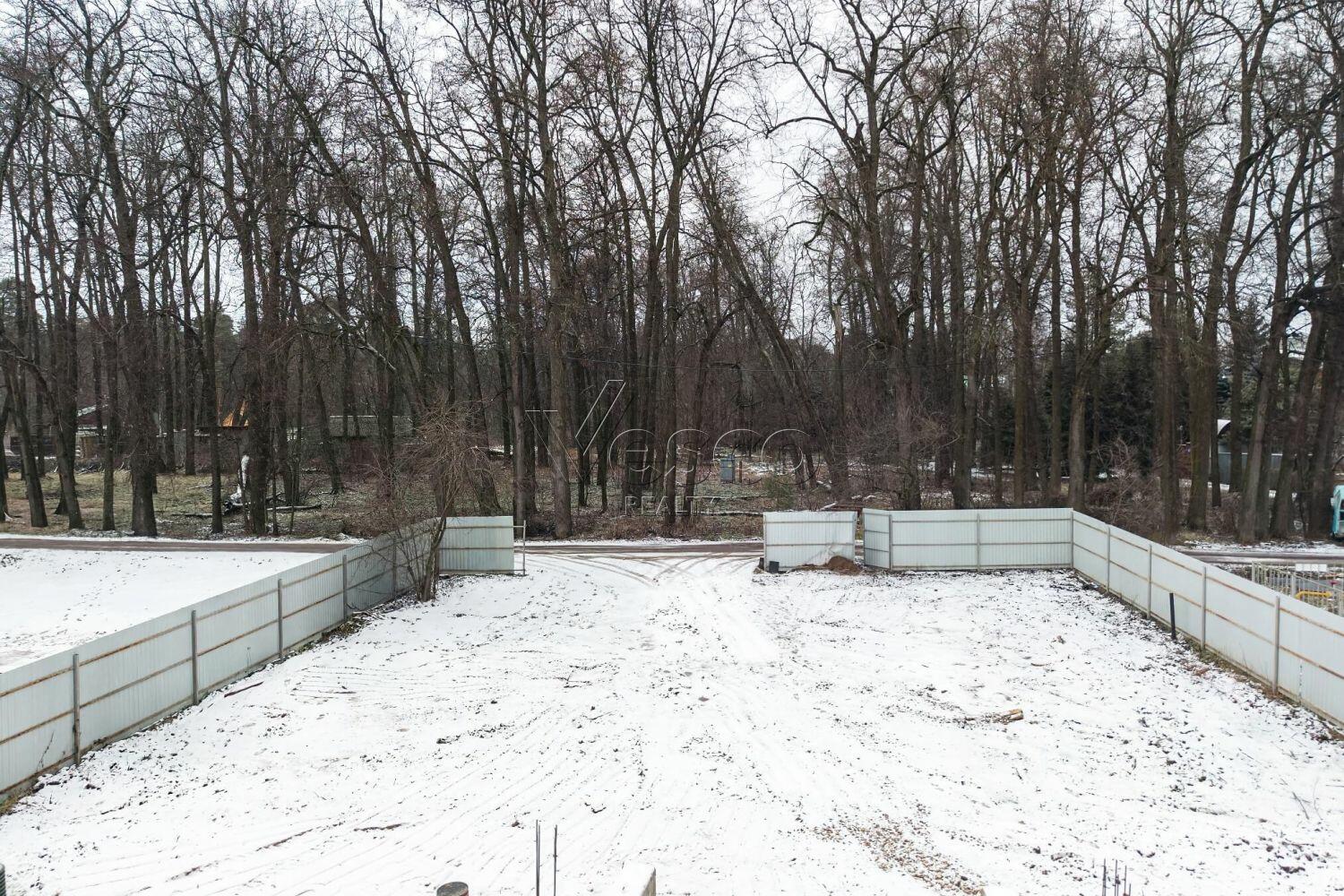 Участок 10 сот. в охраняемом поселке