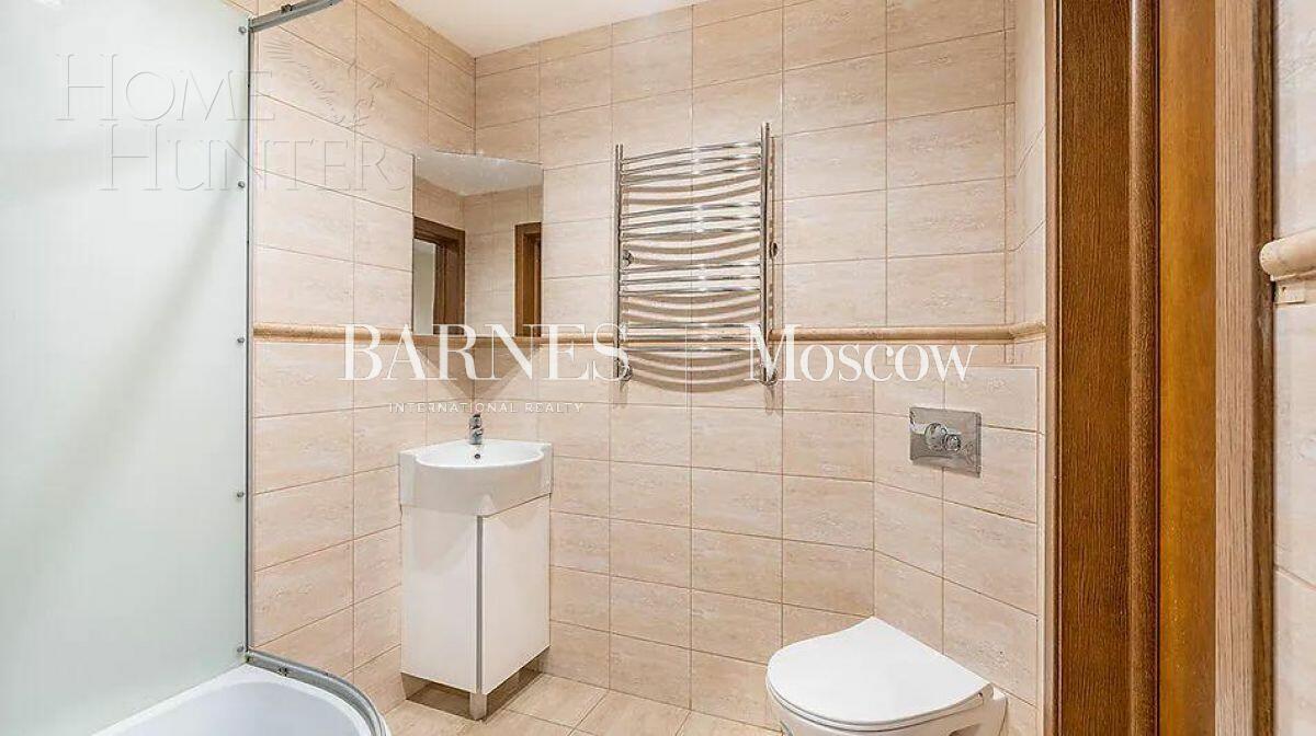 3-этажный коттедж 600 м² с отделкой