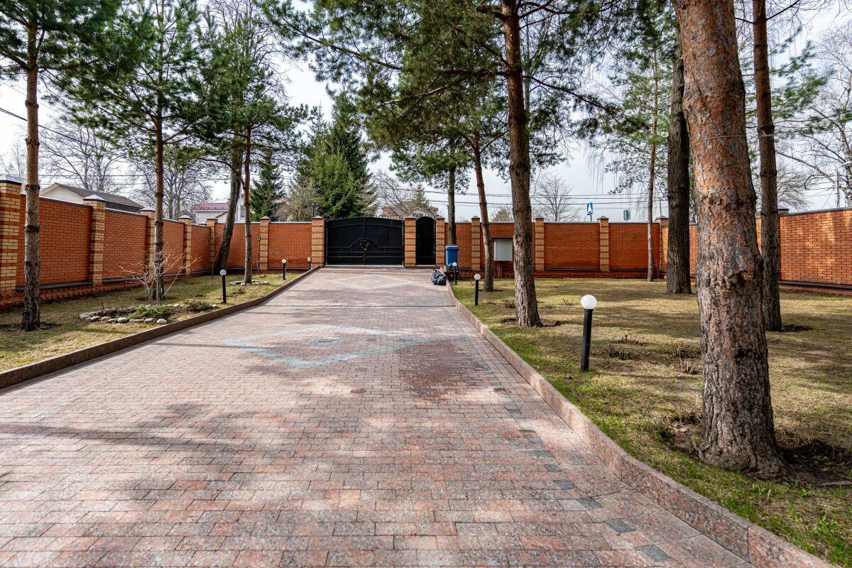 2-этажный коттедж 623 м² с отделкой