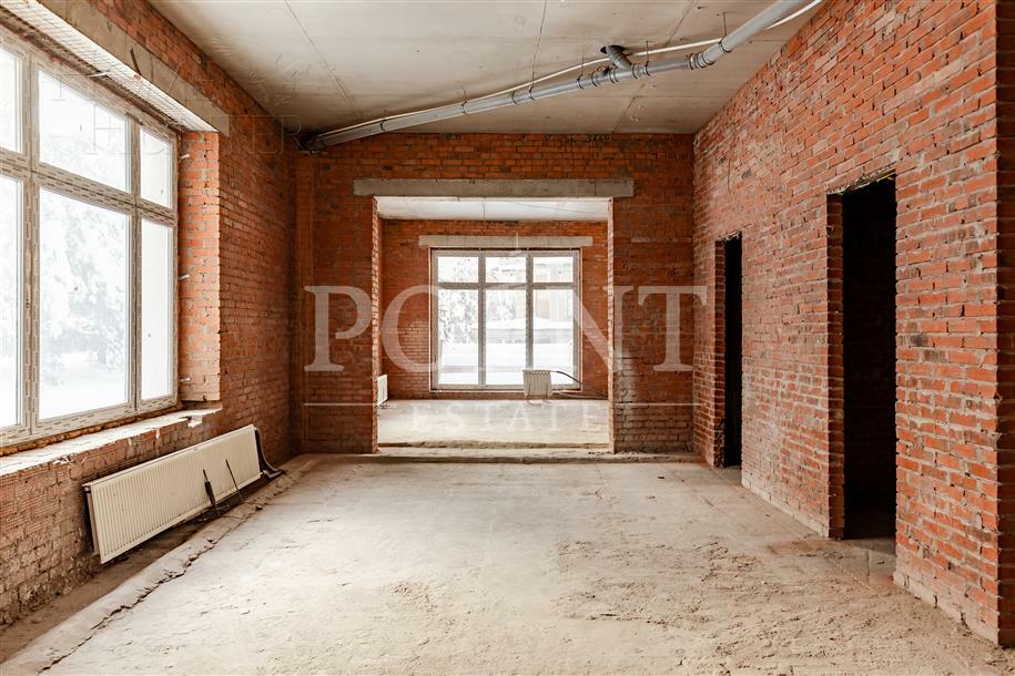 2-этажный таунхаус 640.8 м² без отделки