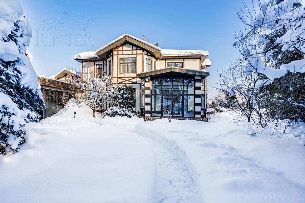 2-этажный коттедж 615 м² с отделкой