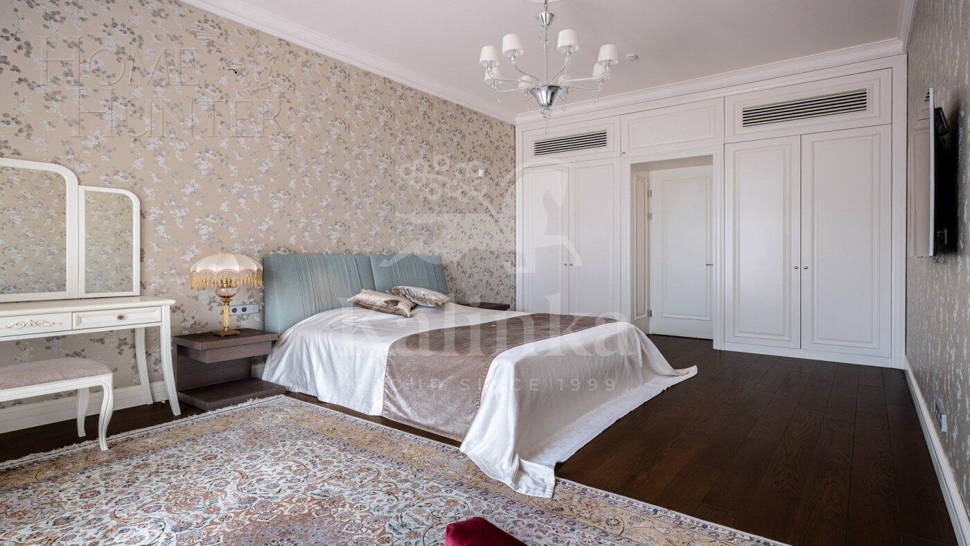 3-этажный коттедж 983.8 м² с отделкой