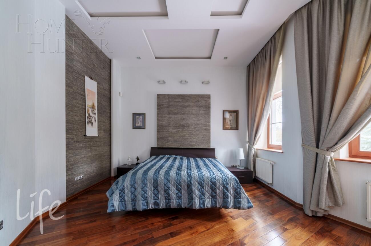 1-этажный коттедж 450 м² с отделкой