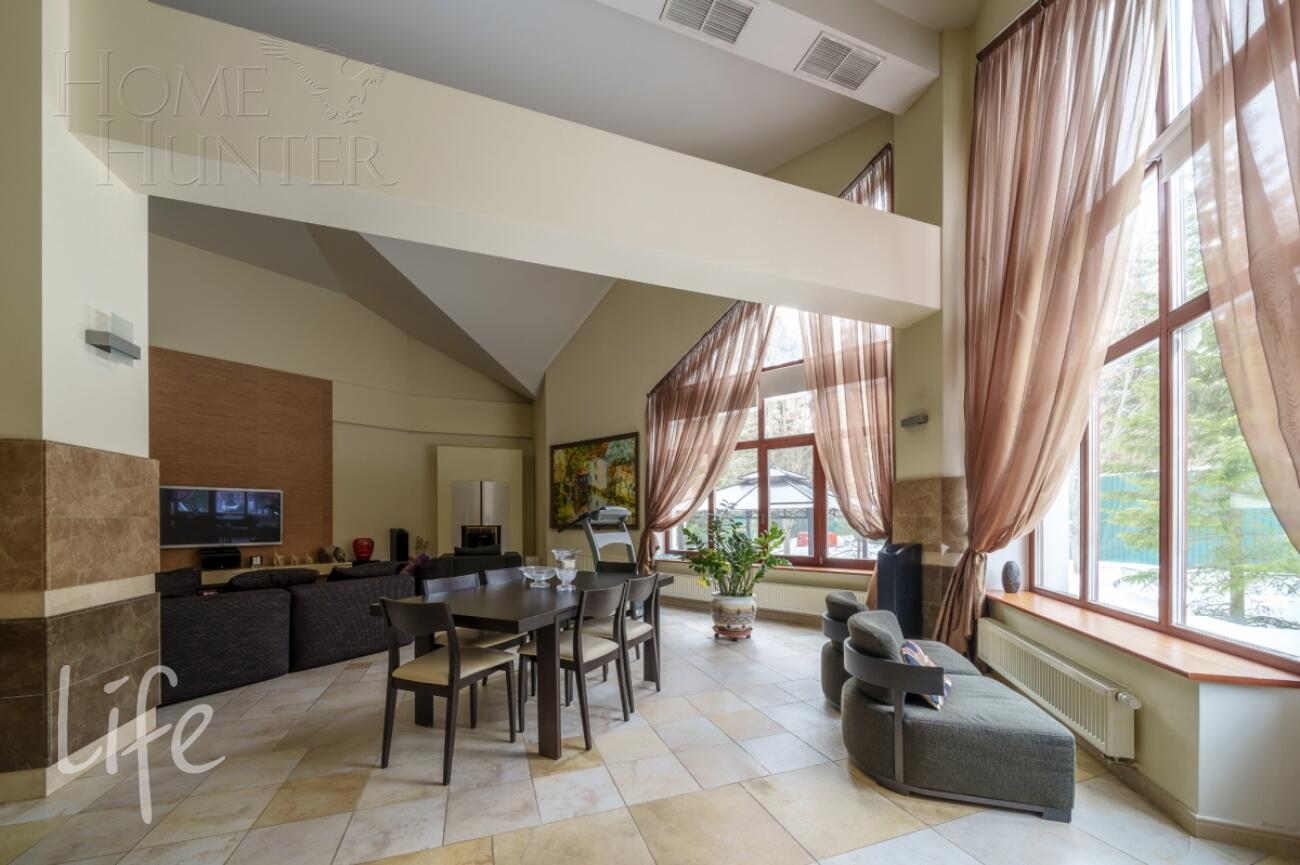 1-этажный коттедж 450 м² с отделкой