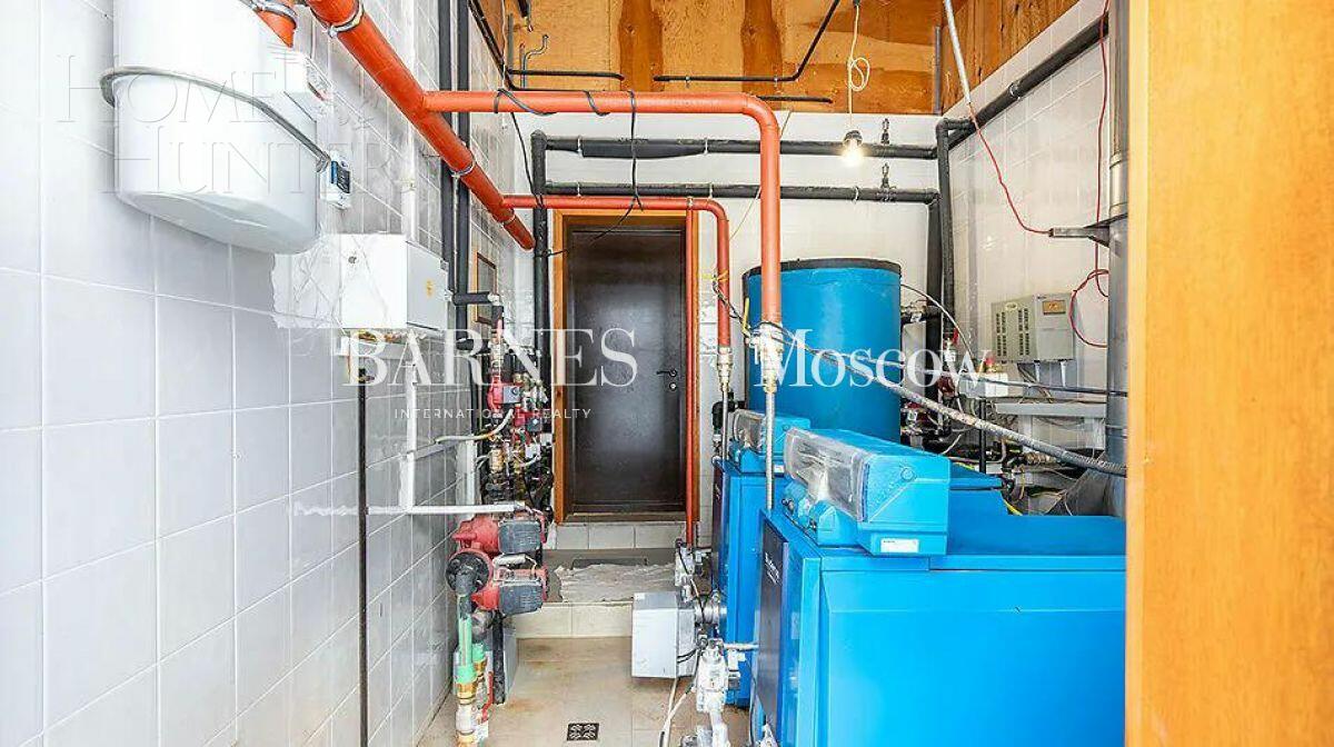 3-этажный коттедж 600 м² с отделкой