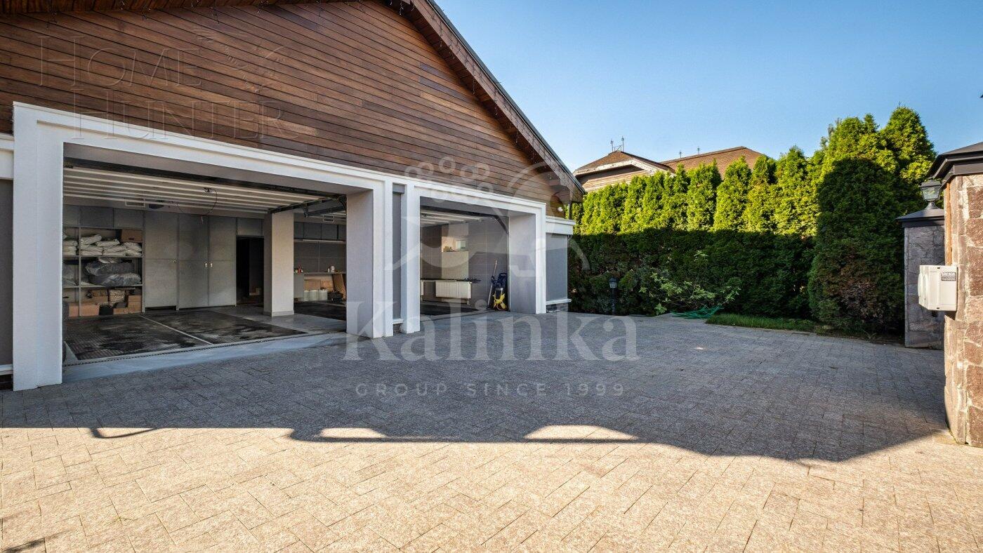 3-этажный коттедж 983.8 м² с отделкой