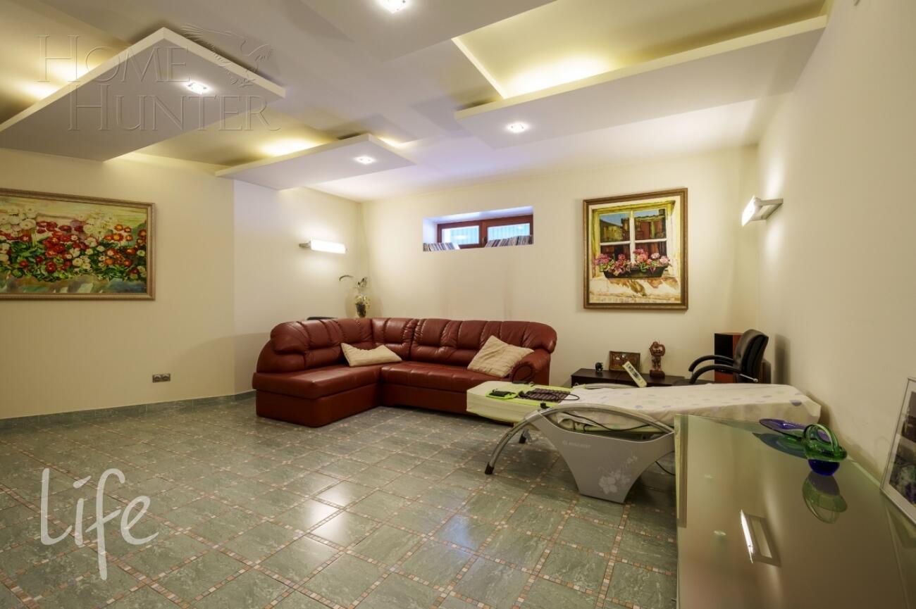 1-этажный коттедж 450 м² с отделкой