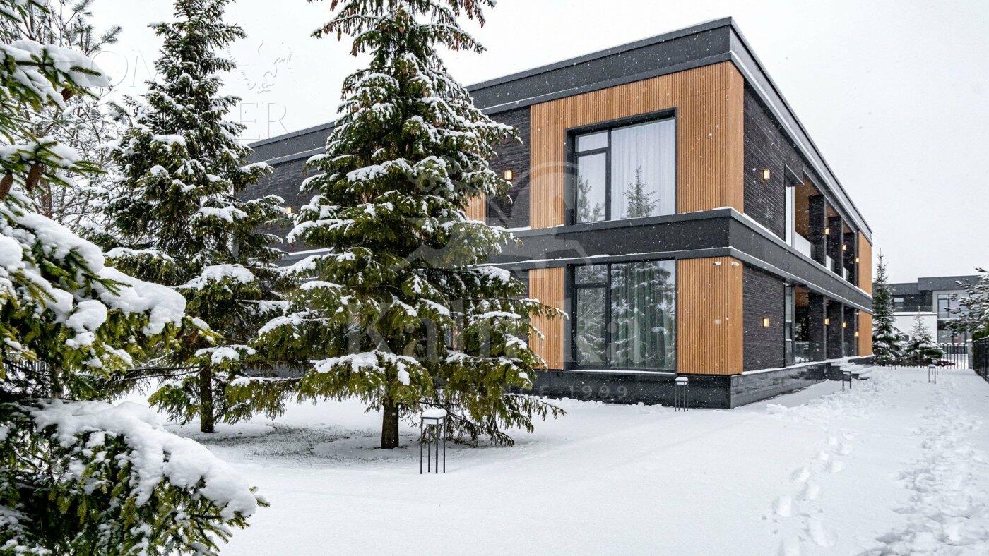 2-этажный коттедж 1 000 м² с отделкой