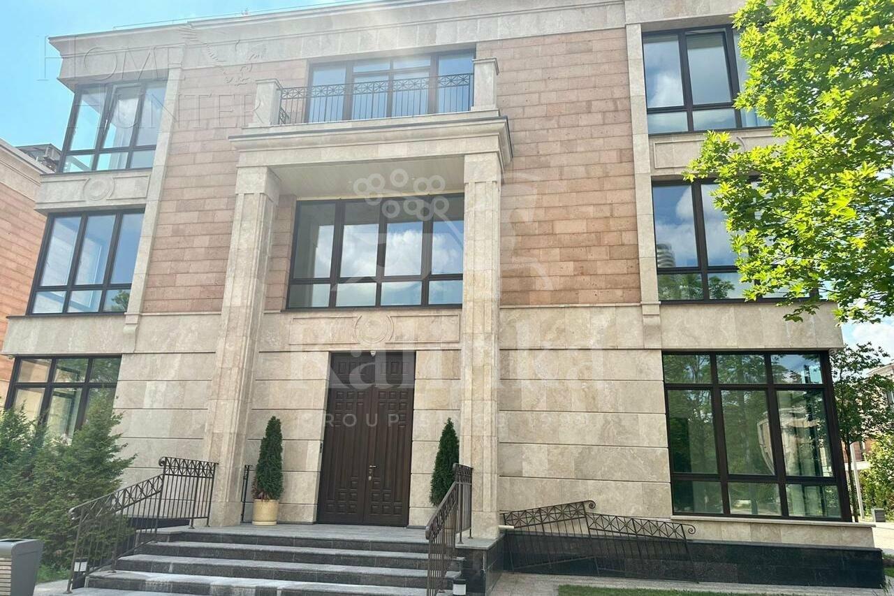 4-КОМН. АПАРТАМЕНТЫ БЕЗ ОТДЕЛКИ 234.7 М² НА 2 ЭТАЖЕ