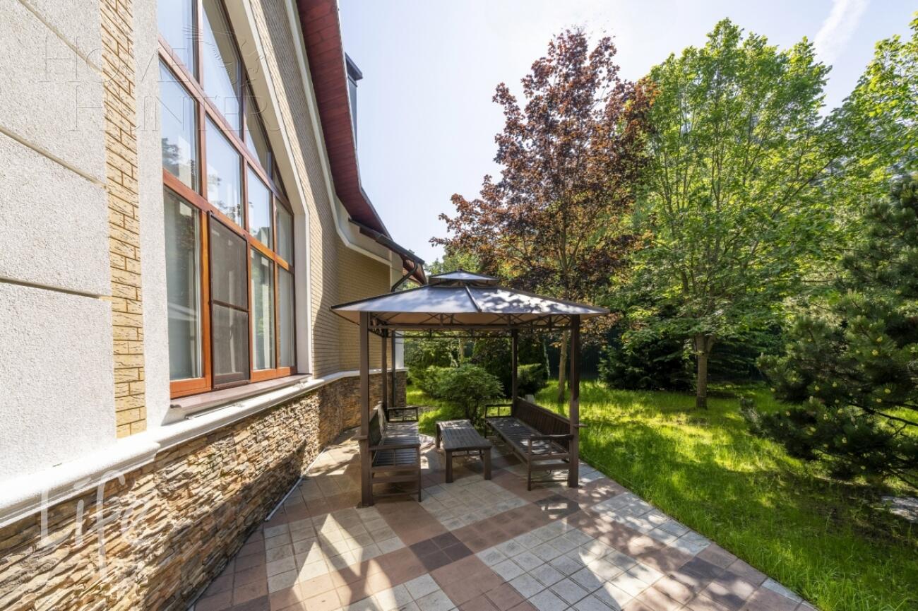 1-этажный коттедж 450 м² с отделкой