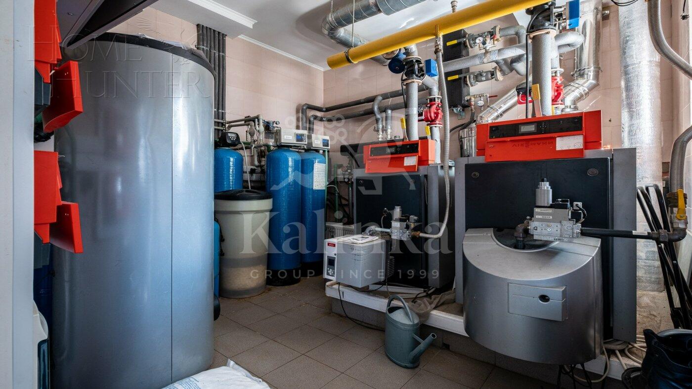 3-этажный коттедж 983.8 м² с отделкой