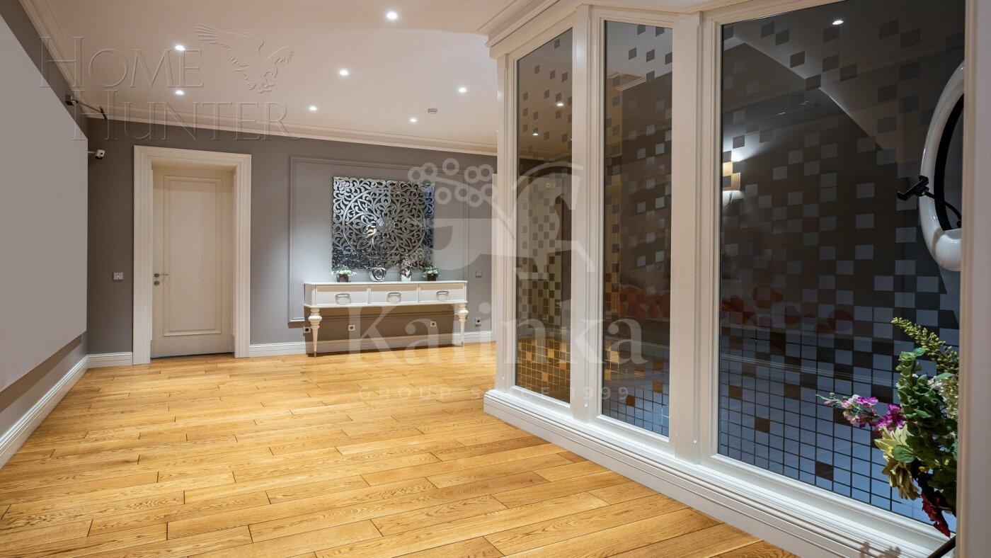 3-этажный коттедж 983.8 м² с отделкой