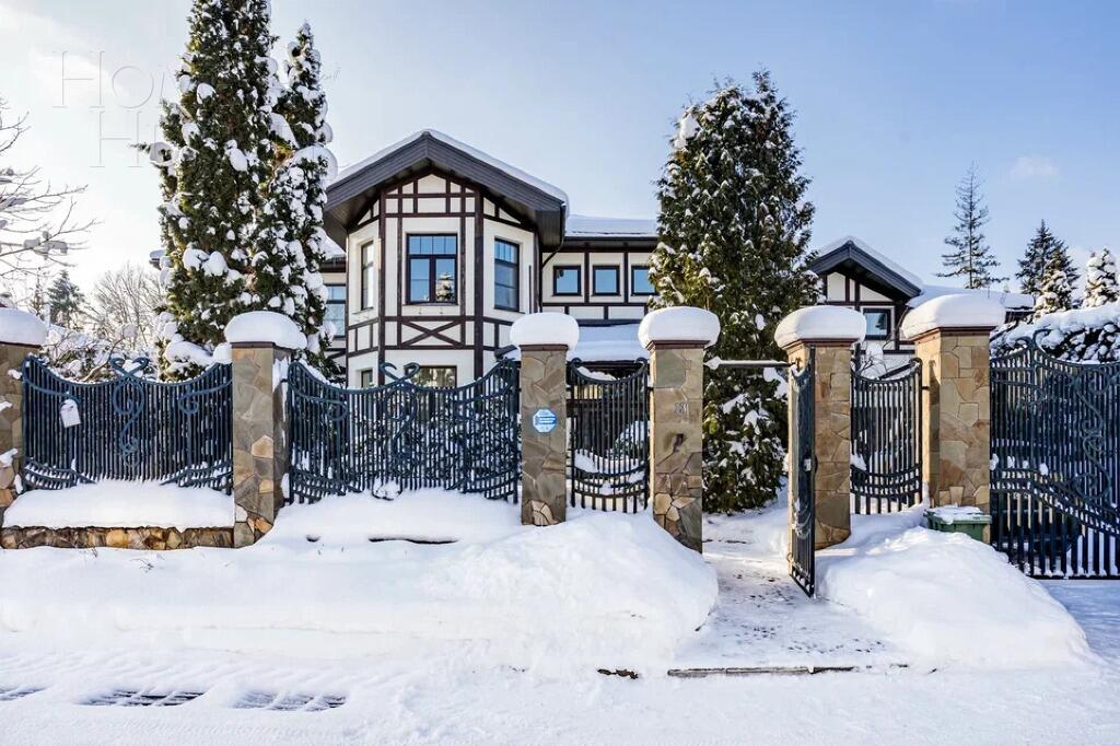 2-этажный коттедж 615 м² с отделкой