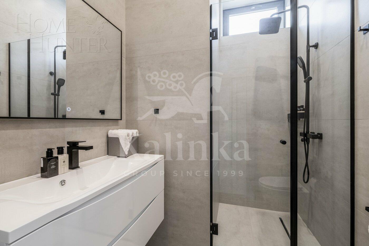 2-этажный коттедж 300 м² с отделкой