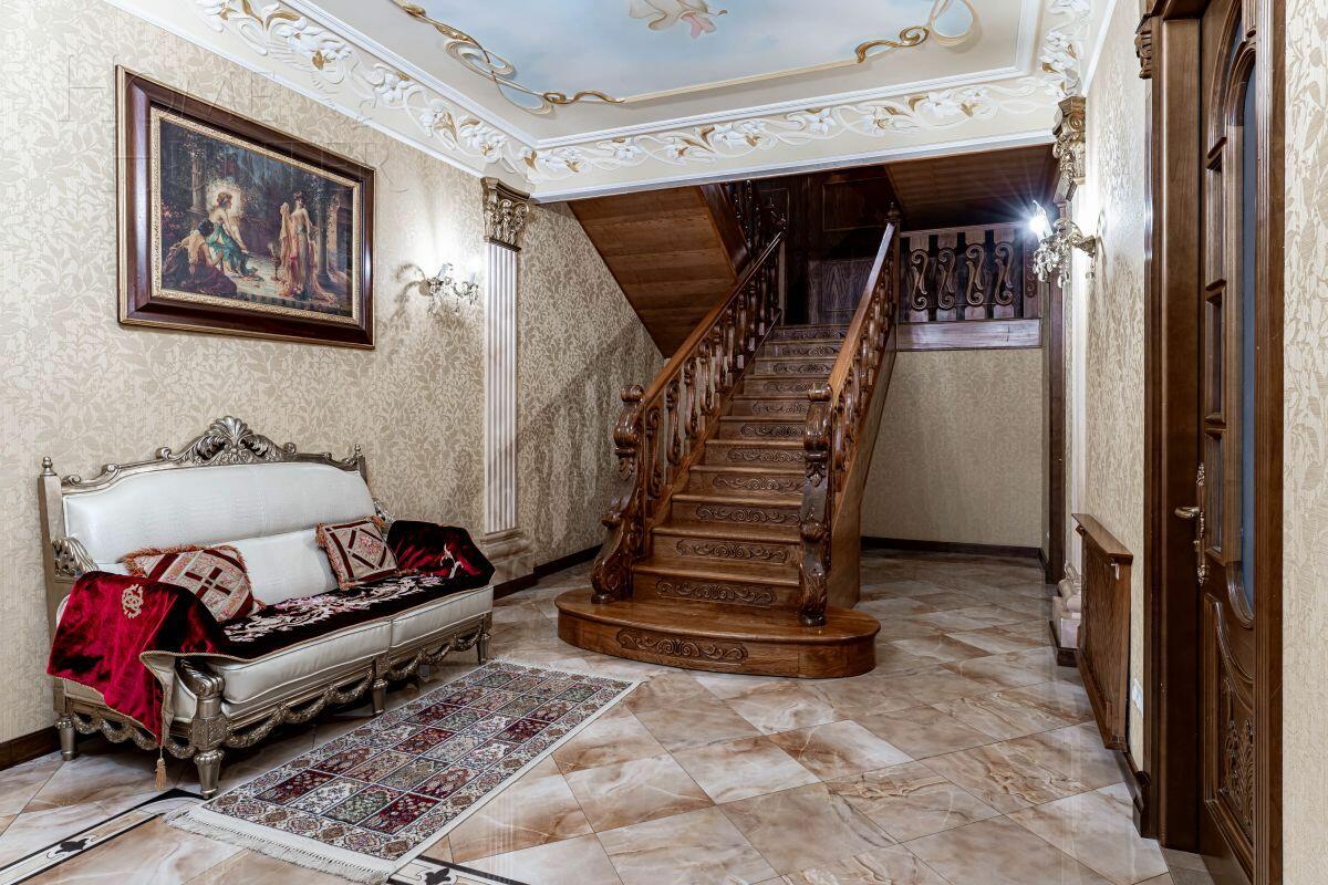 2-этажный коттедж 623 м² с отделкой