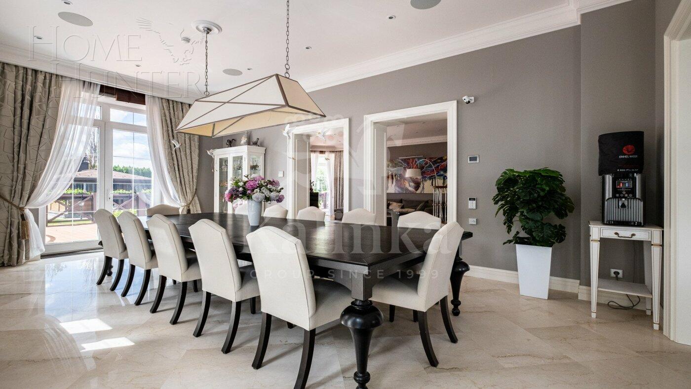 3-этажный коттедж 983.8 м² с отделкой