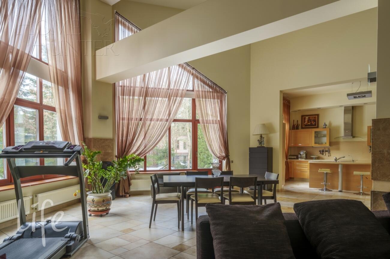 1-этажный коттедж 450 м² с отделкой