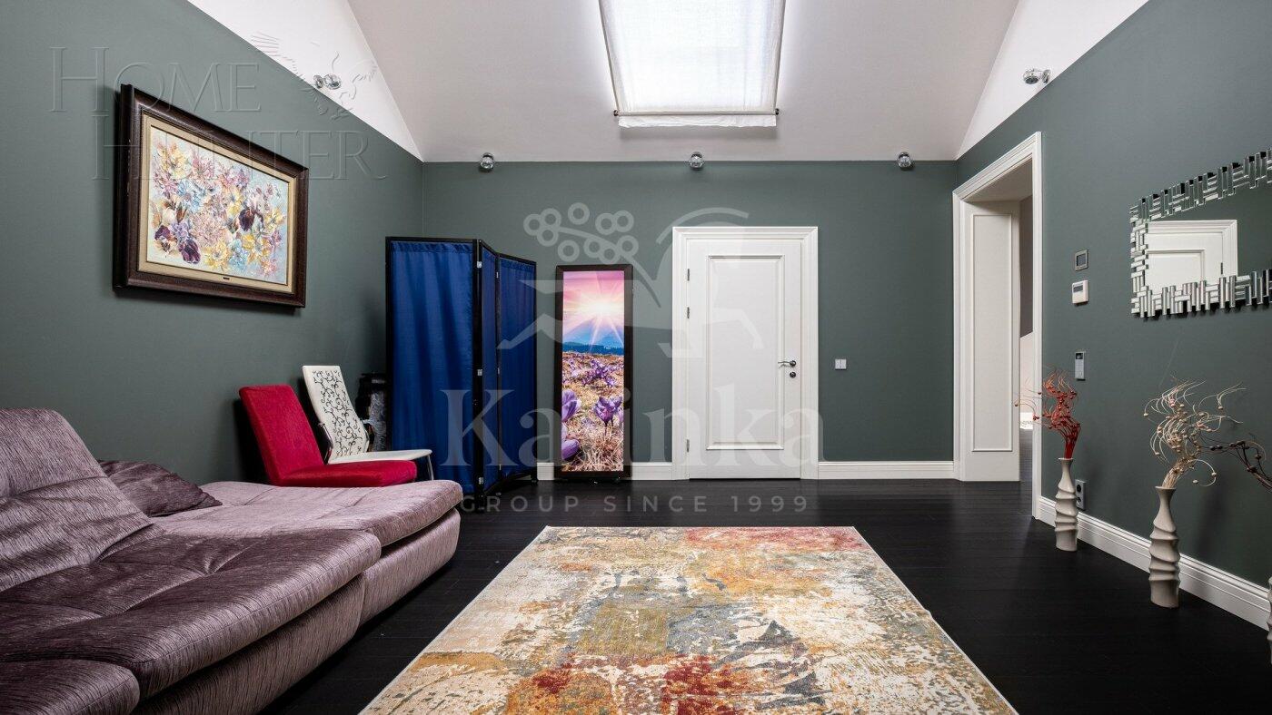 3-этажный коттедж 983.8 м² с отделкой