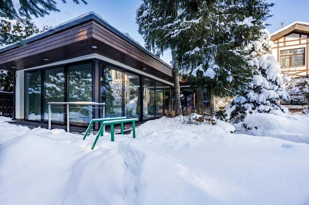 2-этажный коттедж 615 м² с отделкой