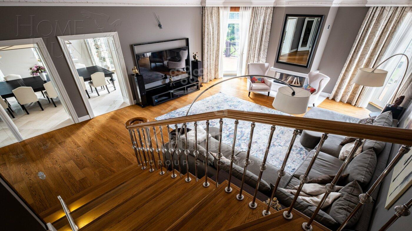 3-этажный коттедж 983.8 м² с отделкой