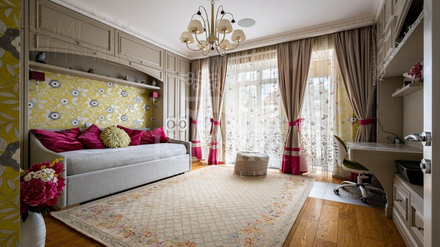 3-этажный коттедж 983.8 м² с отделкой