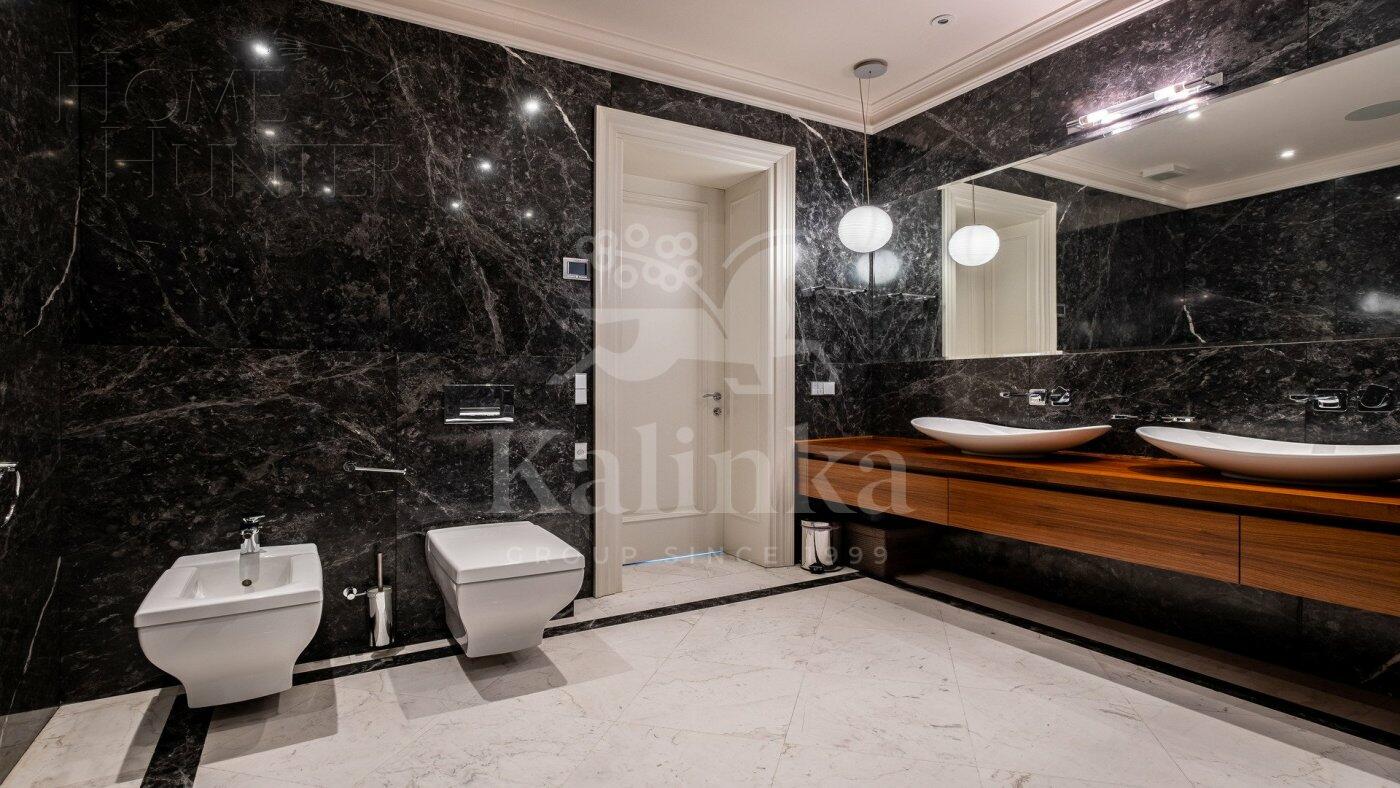 3-этажный коттедж 983.8 м² с отделкой