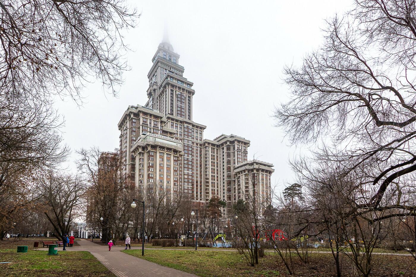 3-КОМН. КВАРТИРА С ОТДЕЛКОЙ 219.5 М² НА 10 ЭТАЖЕ