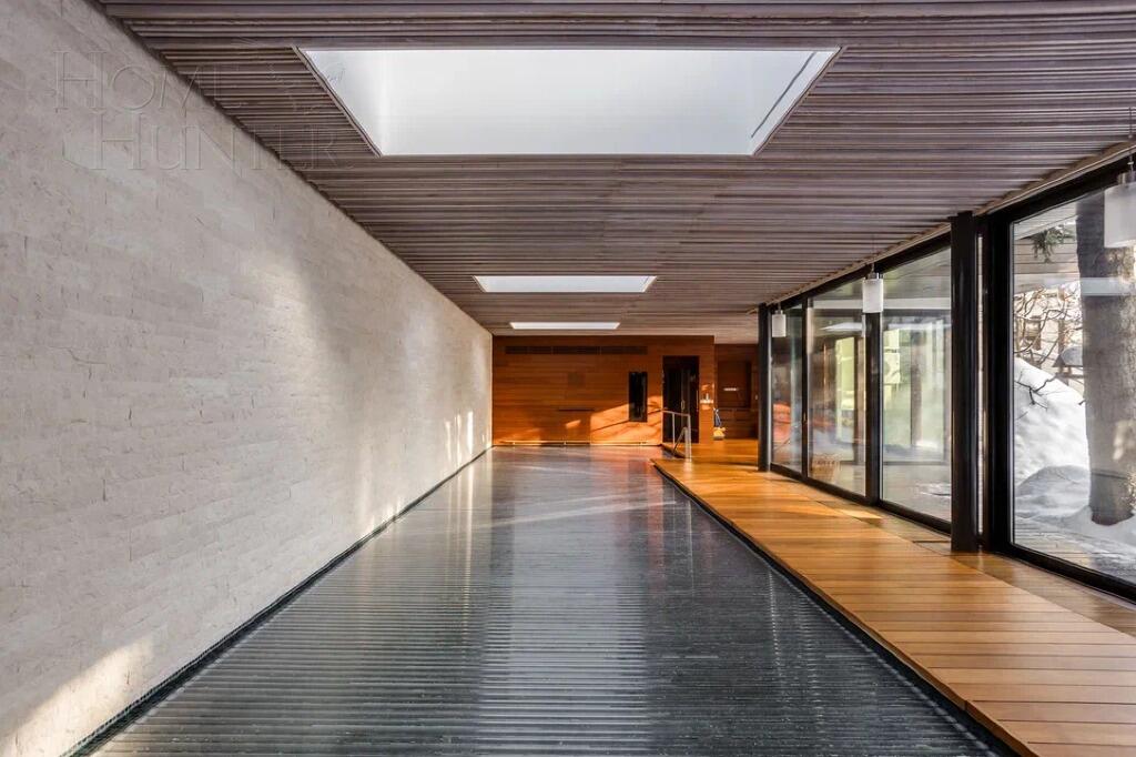 2-этажный коттедж 615 м² с отделкой