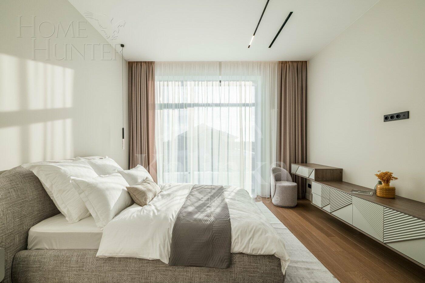 2-этажный коттедж 300 м² с отделкой