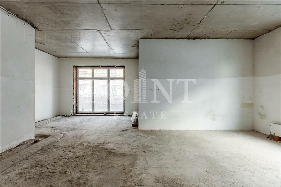 2-этажный таунхаус 640.8 м² без отделки