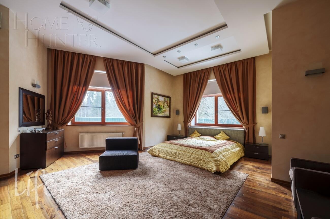 1-этажный коттедж 450 м² с отделкой