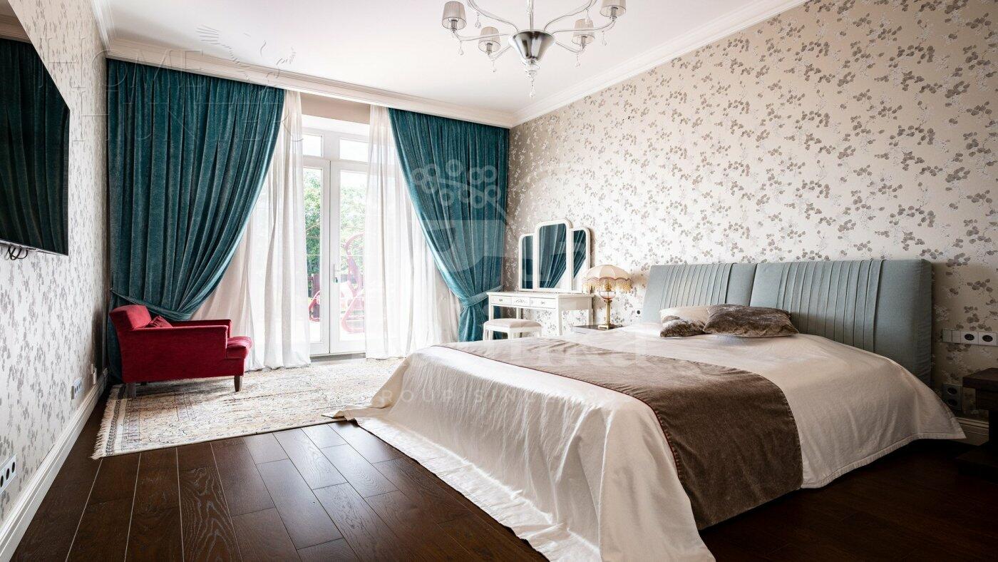 3-этажный коттедж 983.8 м² с отделкой