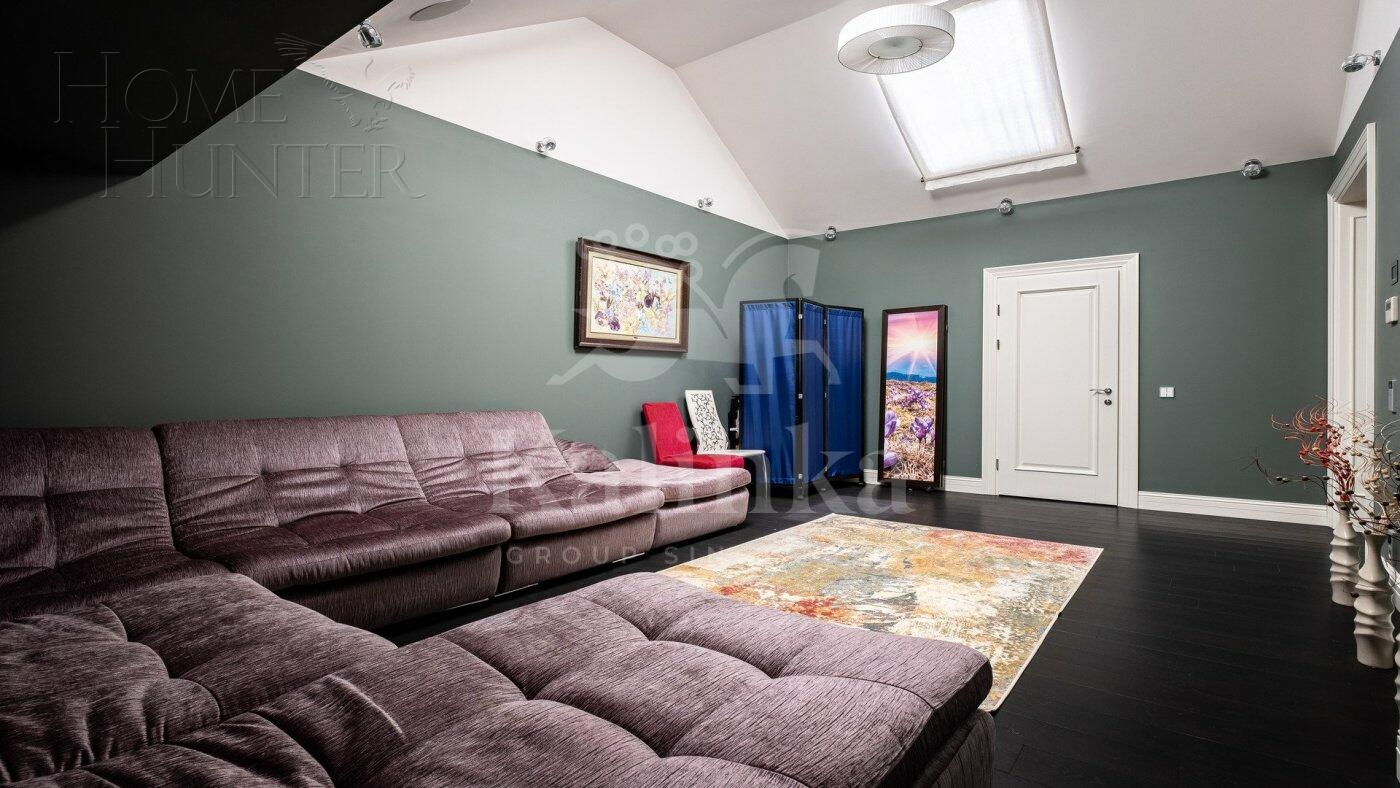 3-этажный коттедж 983.8 м² с отделкой