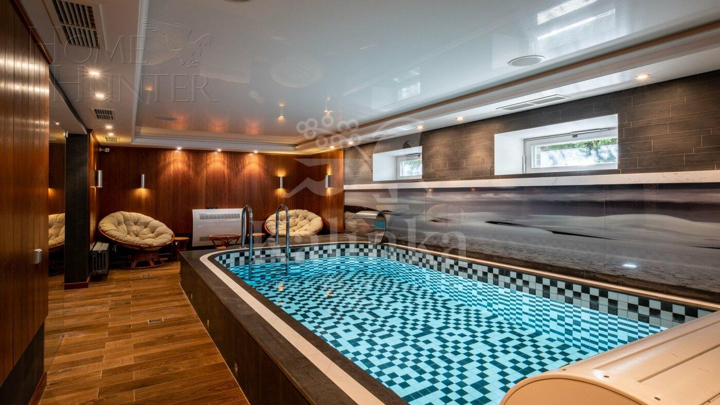 3-этажный коттедж 983.8 м² с отделкой