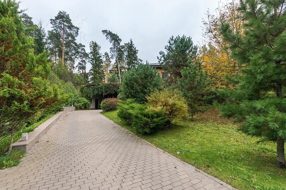 2-этажный коттедж 900 м² с отделкой